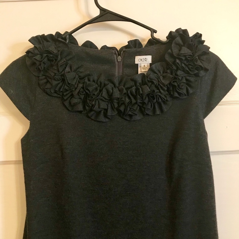 Cache dress - Picture 2 of 4